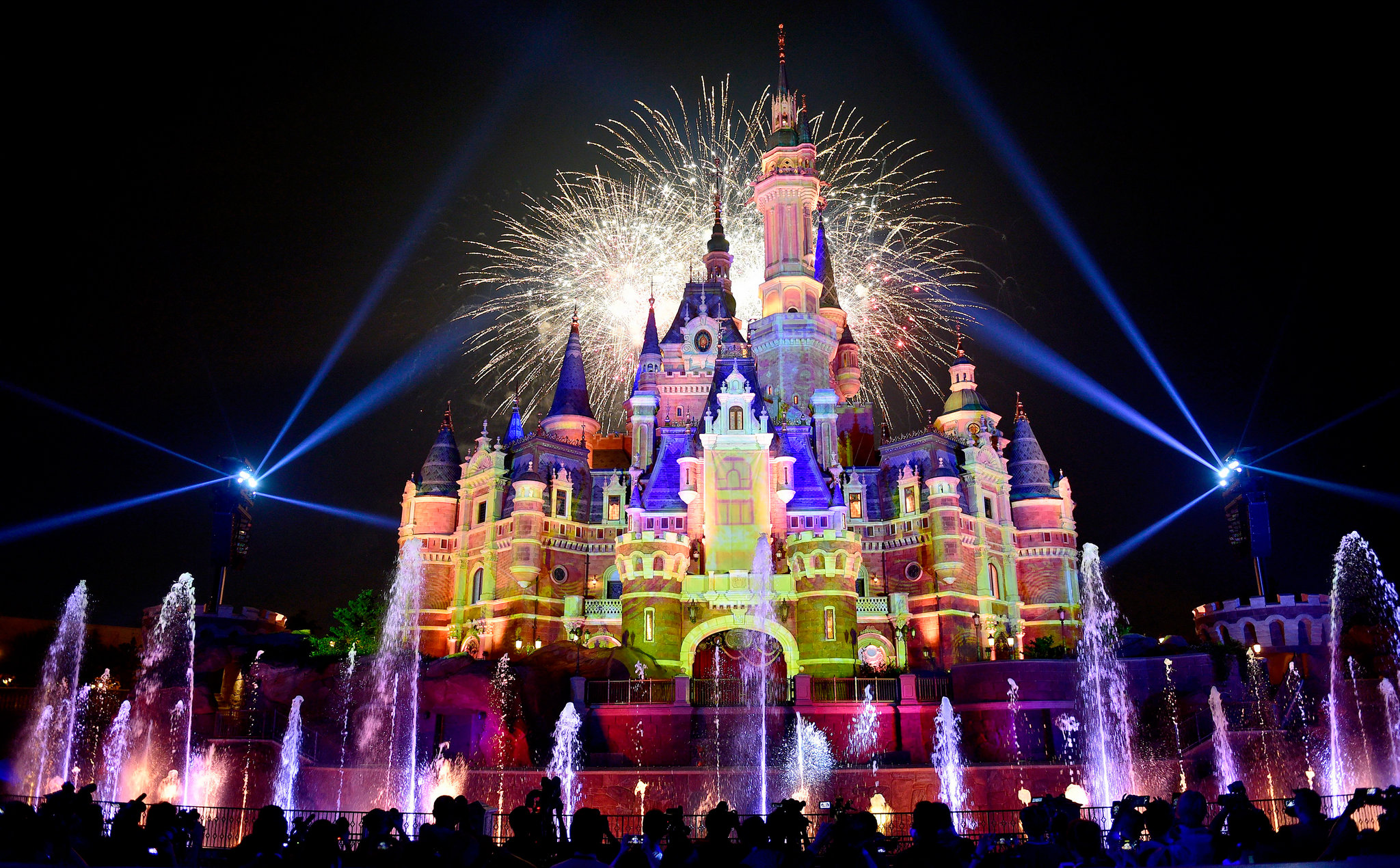 Shanghai disneyland infantasycare